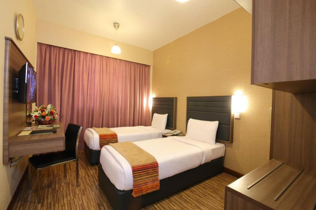 Oasis Deira Hotel Дубай Экстерьер фото